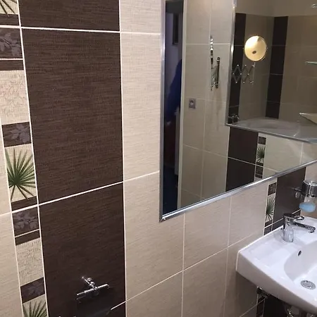 Elma Hotel 3*
